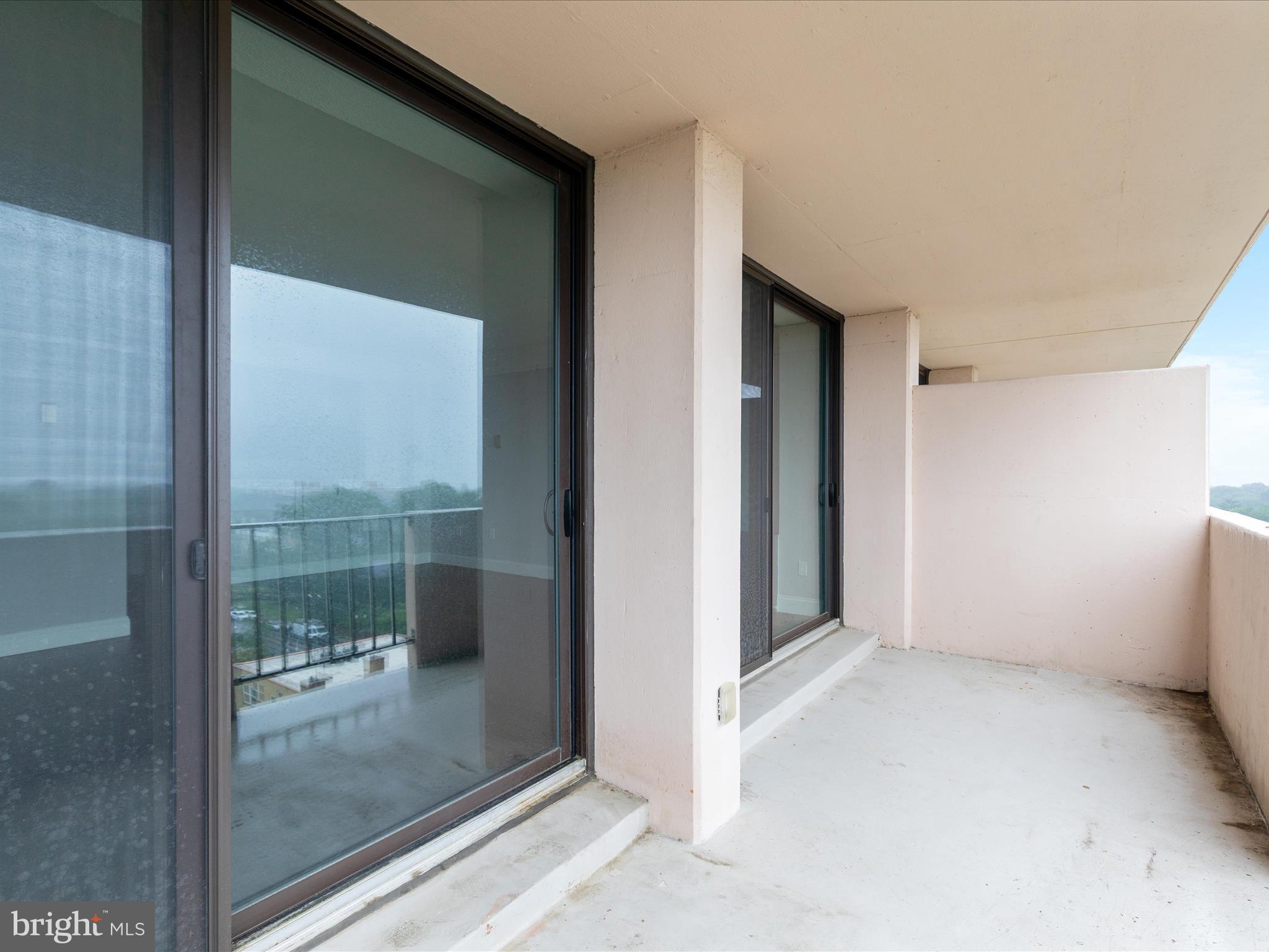 4141 North Henderson Road, Unit 809 Arlington, VA 22203 - Photo 14 of 21 a view of small space