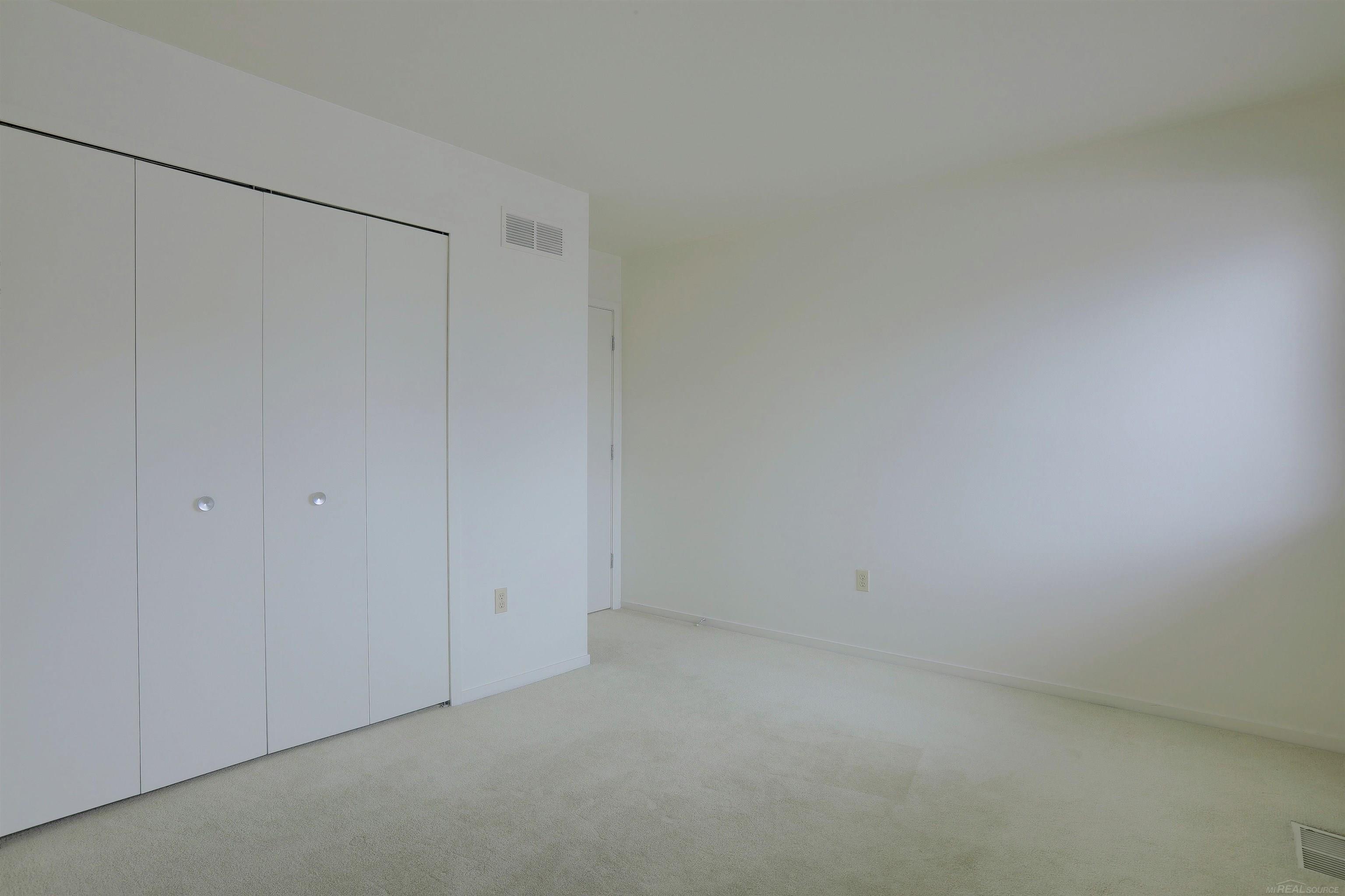 616 Ashley Circle Rochester Hills, MI 48307 - Photo 22 of 37 Gallery Image 22