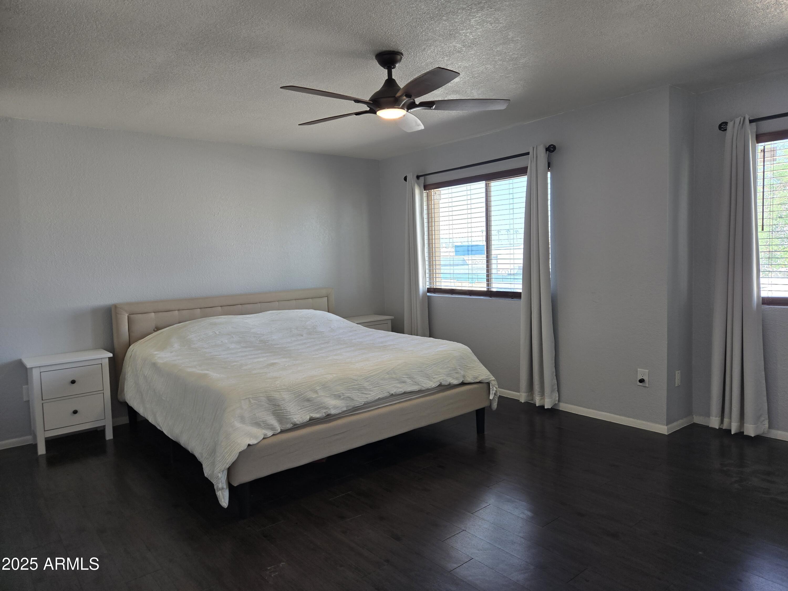4412 East Riverside Street Phoenix, AZ 85040 - Photo 11 of 19 Primary Bedroom