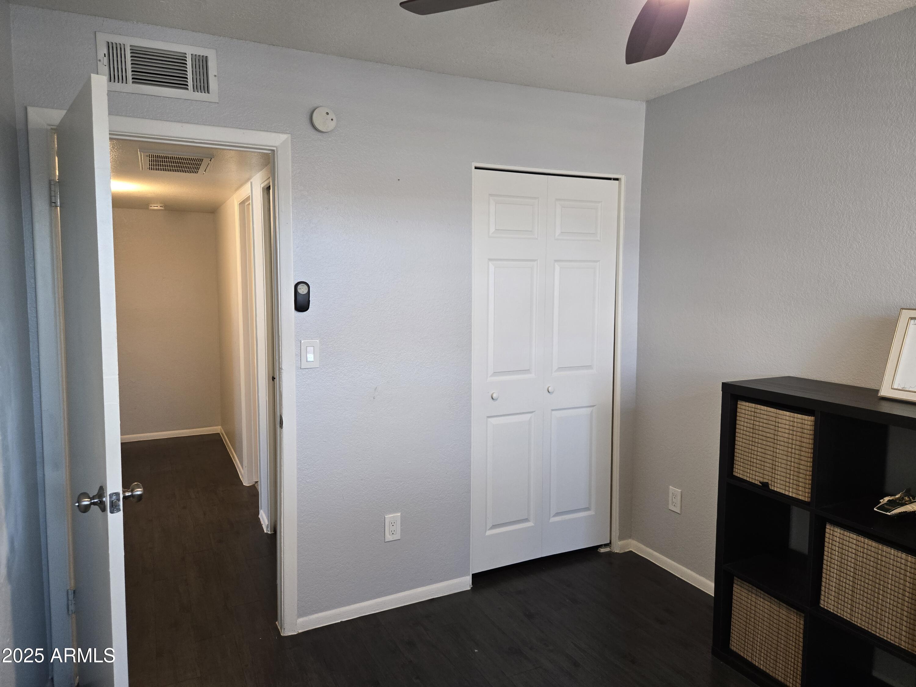4412 East Riverside Street Phoenix, AZ 85040 - Photo 16 of 19 Guest Bedroom