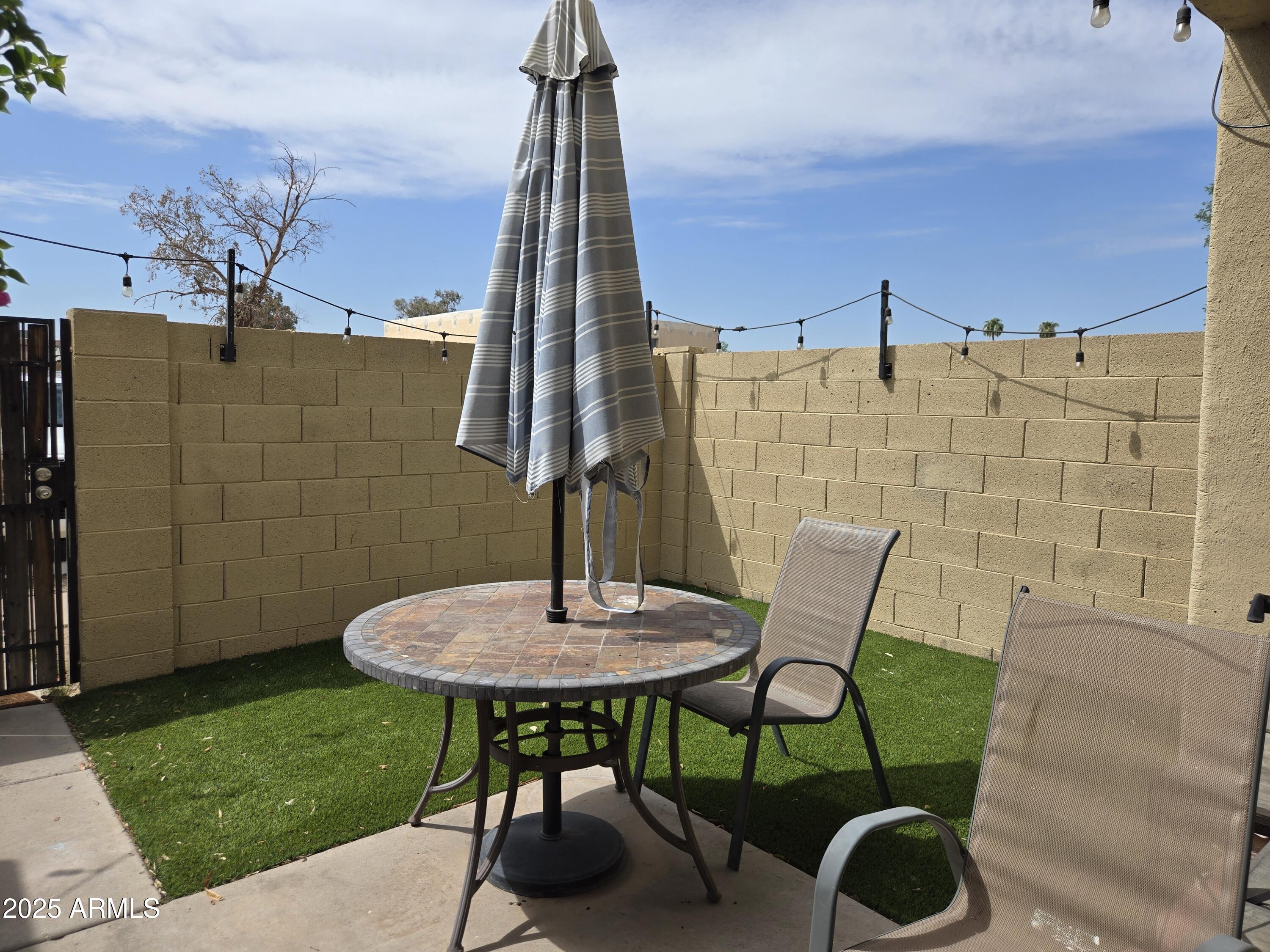4412 East Riverside Street Phoenix, AZ 85040 - Photo 18 of 19 Private Patio