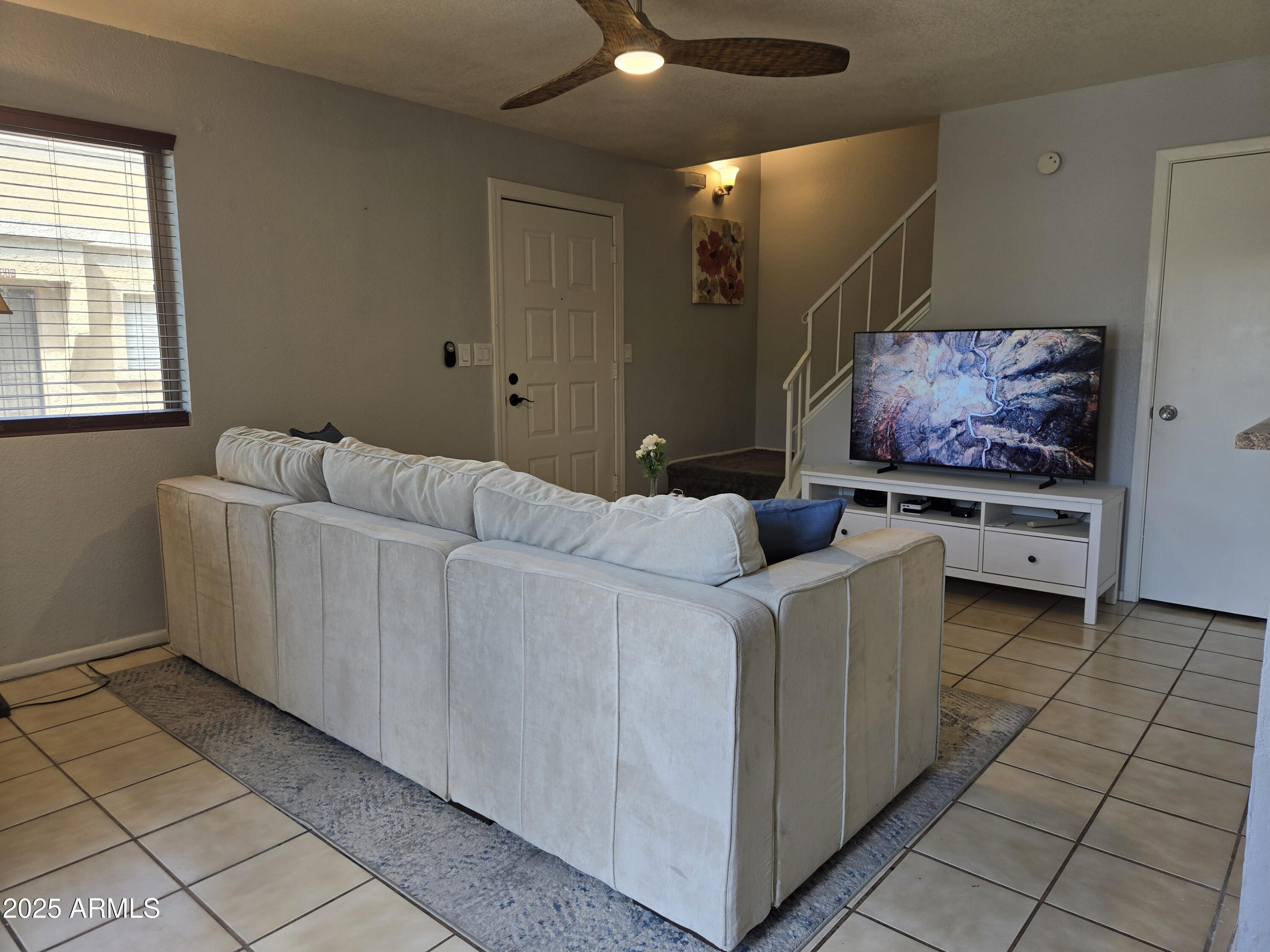 4412 East Riverside Street Phoenix, AZ 85040 - Photo 3 of 19 Living Room