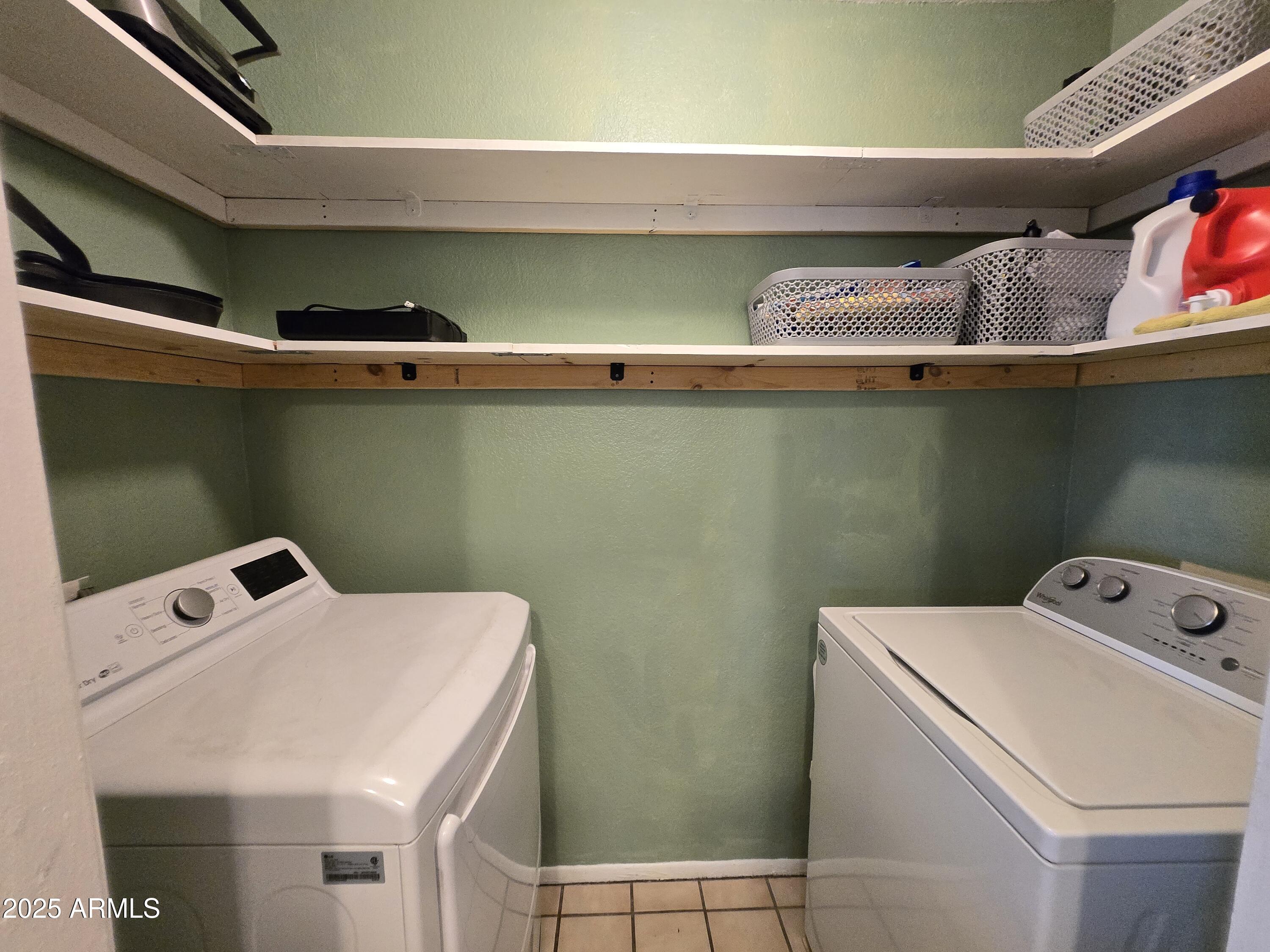 4412 East Riverside Street Phoenix, AZ 85040 - Photo 8 of 19 Laundry