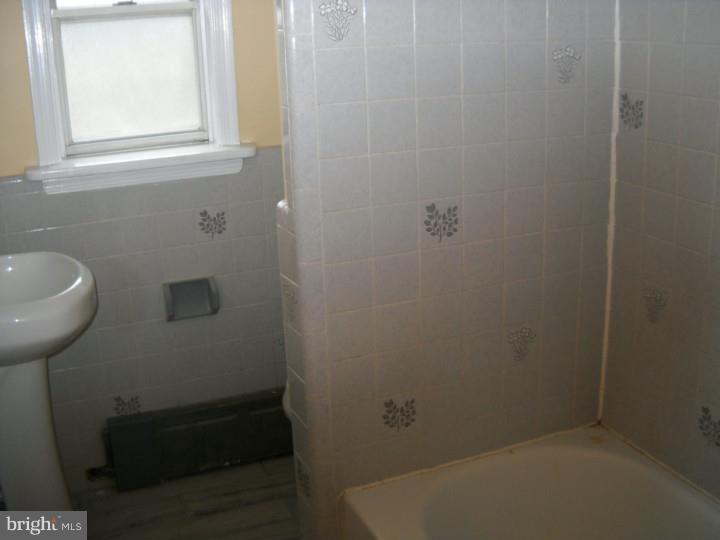 137 Houston Road Lansdowne, PA 19050 - Photo 13 of 16 Bathroom