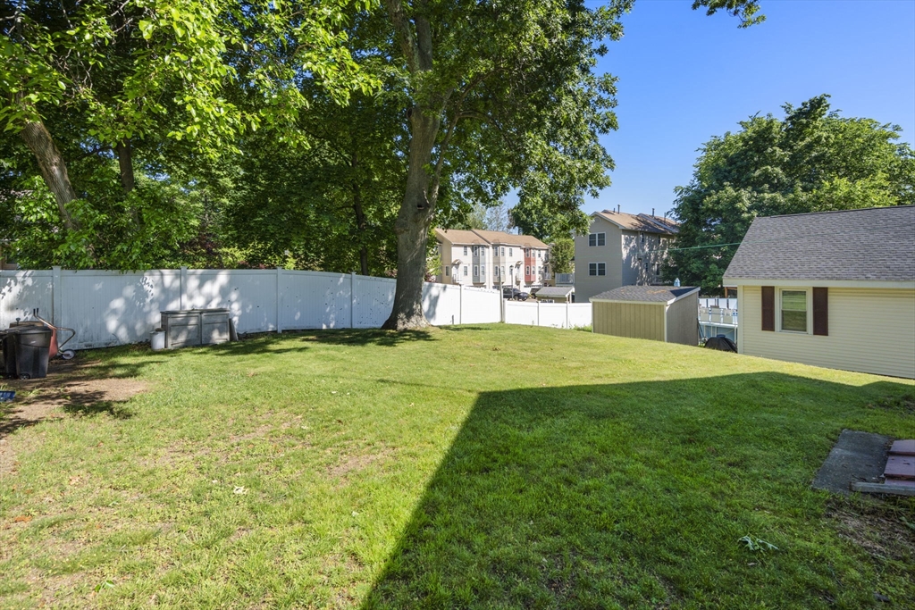 14 Saybrook Road Worcester, MA 01604 - Photo 14 of 15
