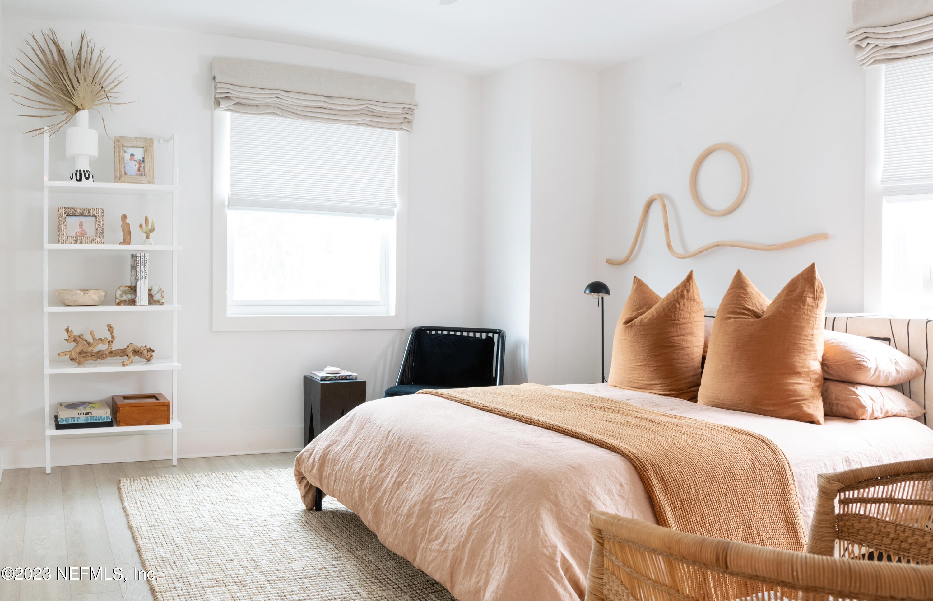 962 Ocean Boulevard Atlantic Beach, FL 32233 - Photo 42 of 63 a bedroom with bed and a window