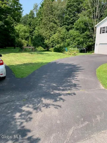 $2,000 | 23 Hudson Avenue, Saratoga Springs, NY 12866