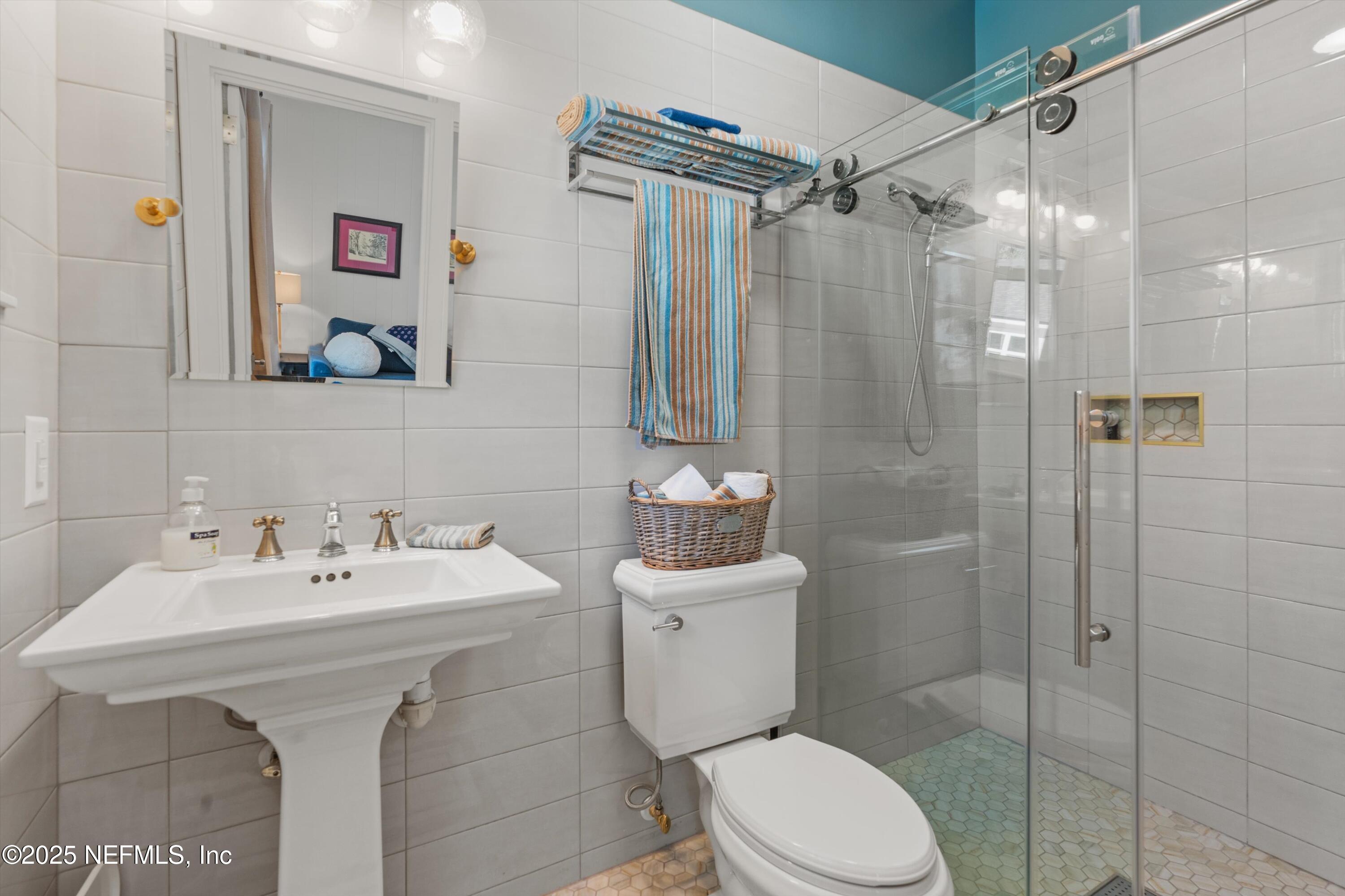 2525 Laurel Road Jacksonville, FL 32207 - Photo 21 of 74 Den/En Suite Bath