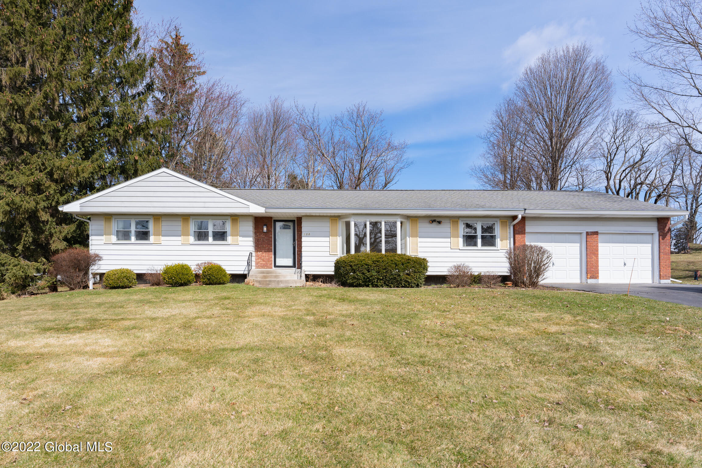 108 Latham Ridge Road Colonie, NY 12110 - Photo 44 of 44 Front Of House