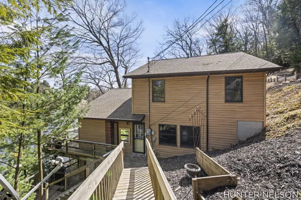 $469,900 | 4600 Teal Lane, Newaygo, MI 49337