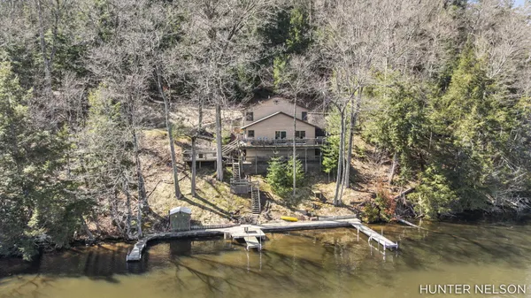 $469,900 | 4600 Teal Lane, Newaygo, MI 49337