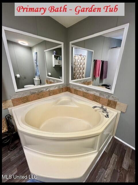 5089 Sees Chapel Road Crenshaw, MS 38621 - Photo 28 of 52 5089 SEES CHAPEL - GARDEN TUB