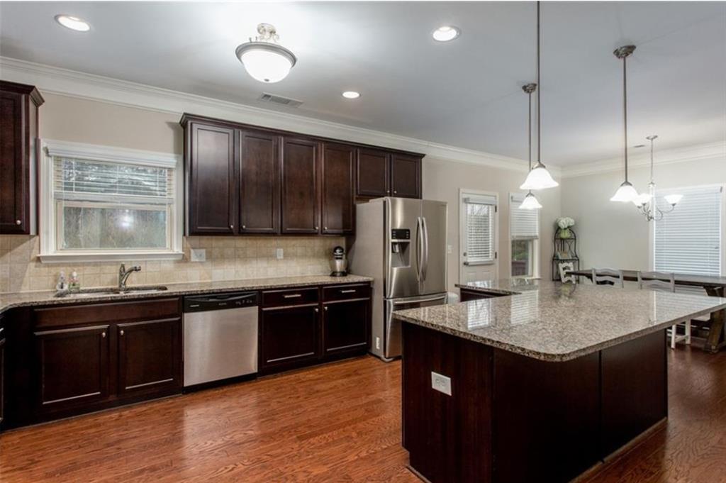 4025 Hunters Walk Way Cumming, GA 30028 - Photo 2 of 2