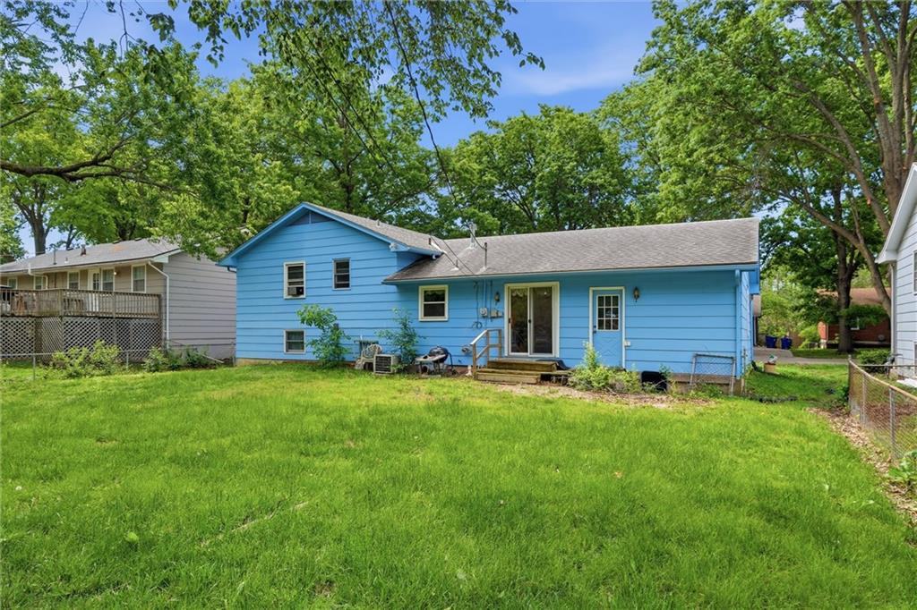706 Northeast Darwin Street Lee's Summit, MO 64063 - Photo 21 of 22