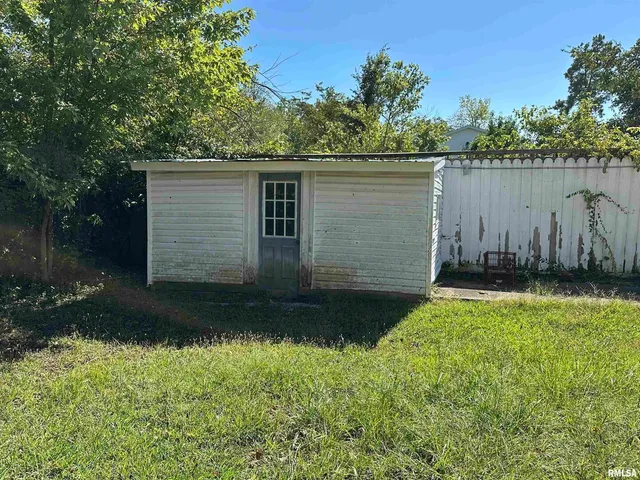 $80,000 | 1219 South Court Street, Marion, IL 62959