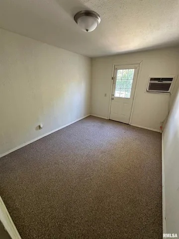 $80,000 | 1219 South Court Street, Marion, IL 62959