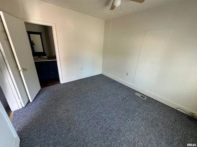 $80,000 | 1219 South Court Street, Marion, IL 62959