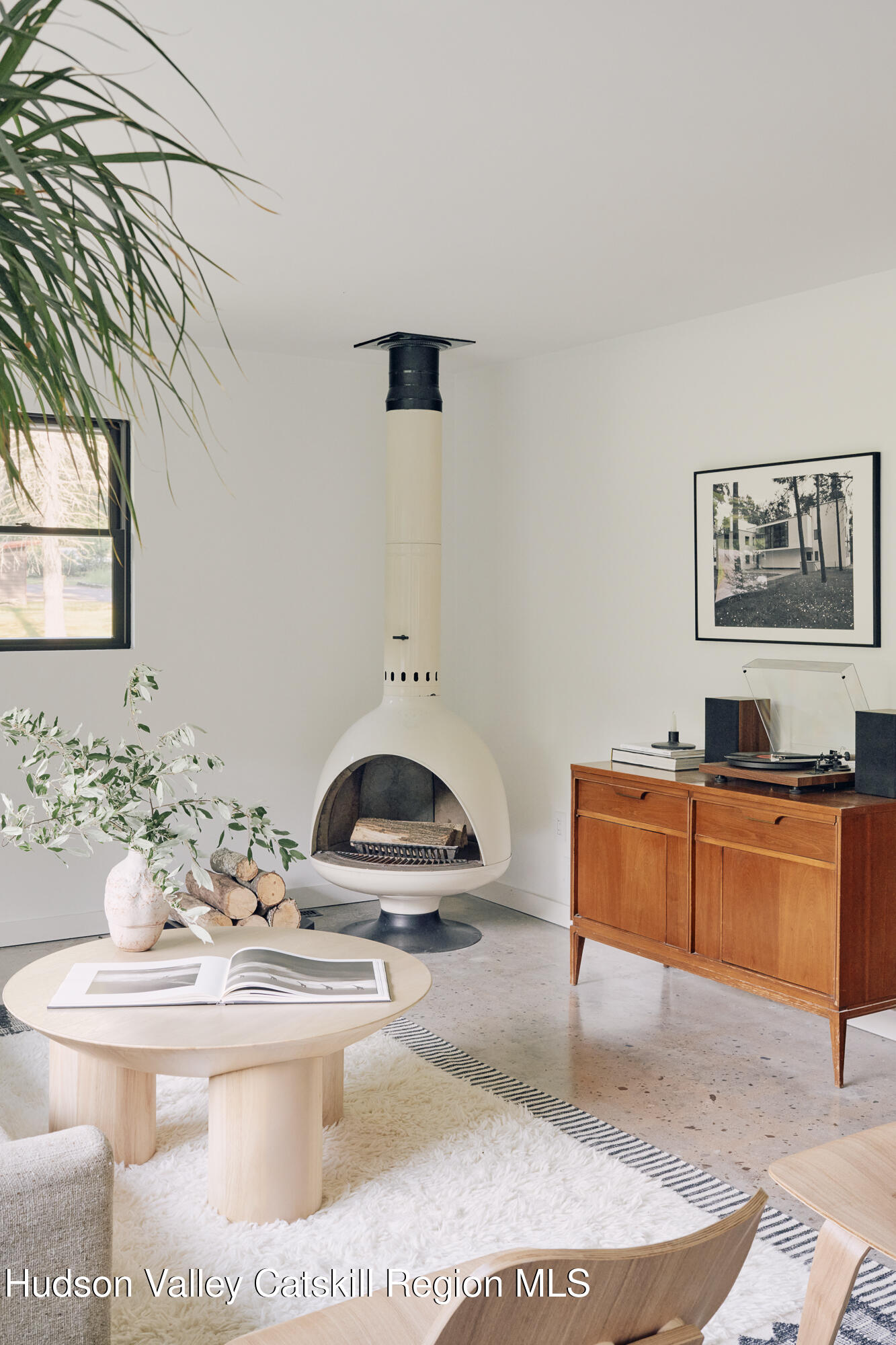 35 Race Track Road Bearsville, NY 12409 - Photo 8 of 15 Jun 26 2022_Phillip_Reed_Meghan_Holzhaue