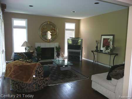 7415 Rafford Lane West Bloomfield, MI 48322 - Photo 12 of 25 Family room