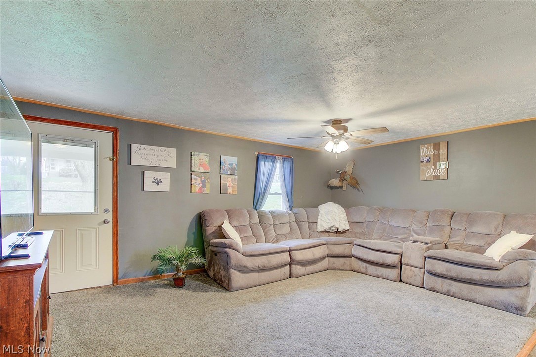 6217 Navarre Road Southwest Canton, OH 44706 - Photo 8 of 22 Gallery Image 8