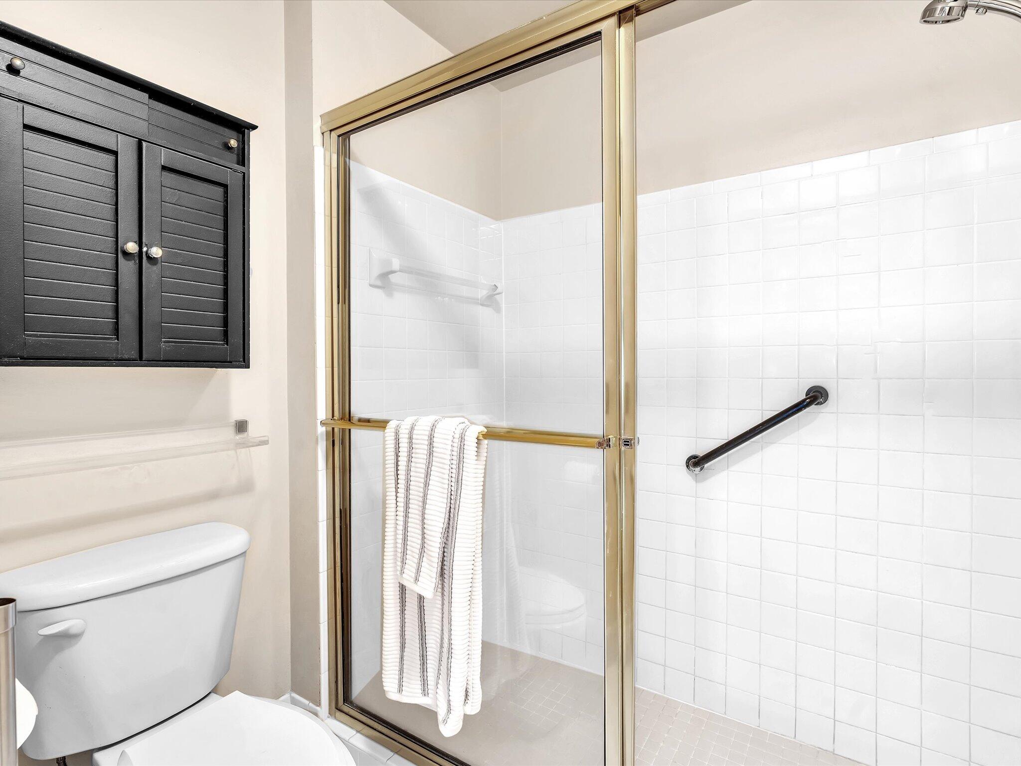 8625 Jasmine Way Boca Raton, FL 33496 - Photo 27 of 60 Large Shower