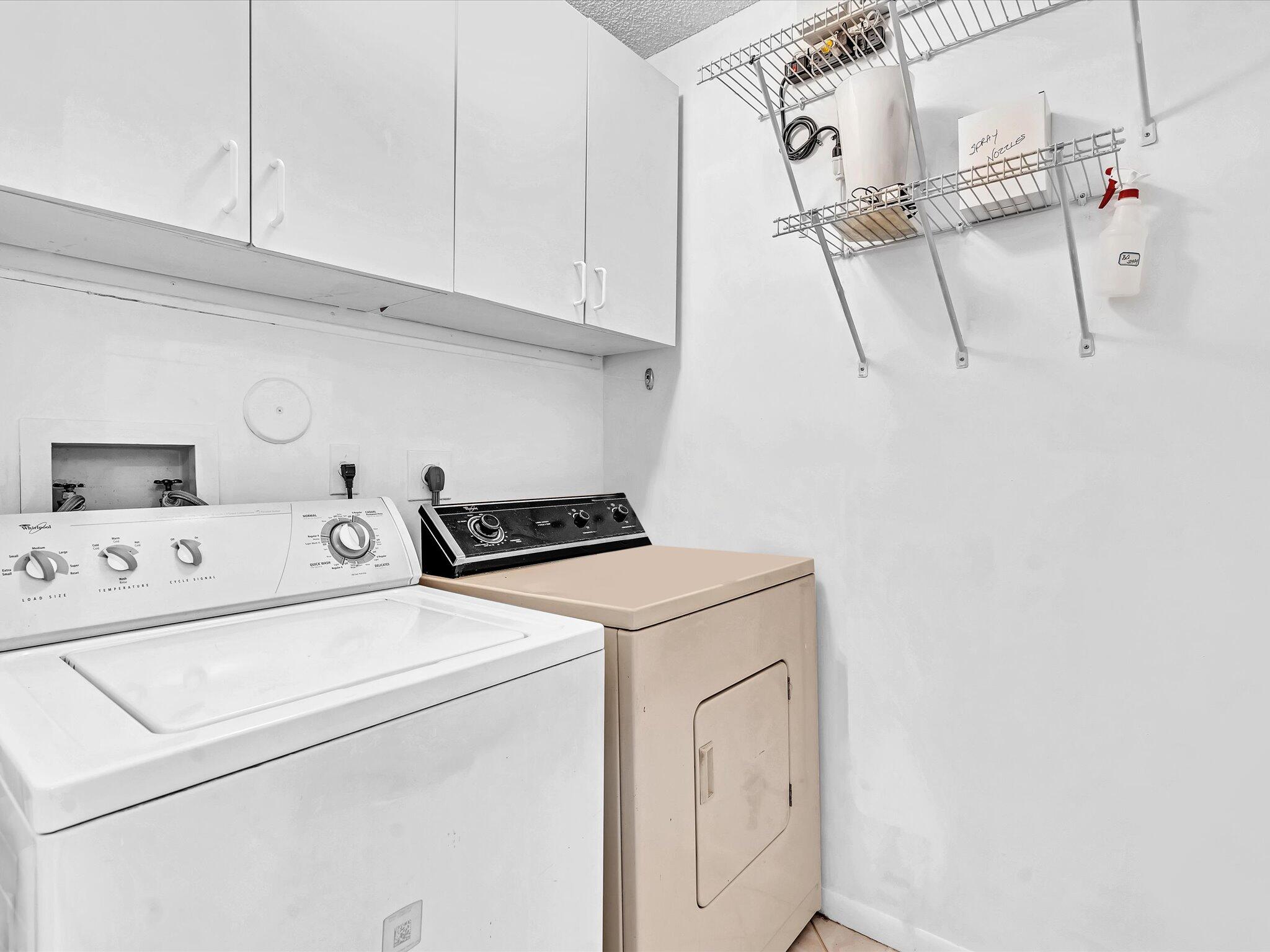 8625 Jasmine Way Boca Raton, FL 33496 - Photo 32 of 60 Laundry Room