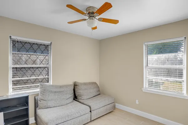 $1,600 | 3306 Earl Street, Pasadena, TX 77503