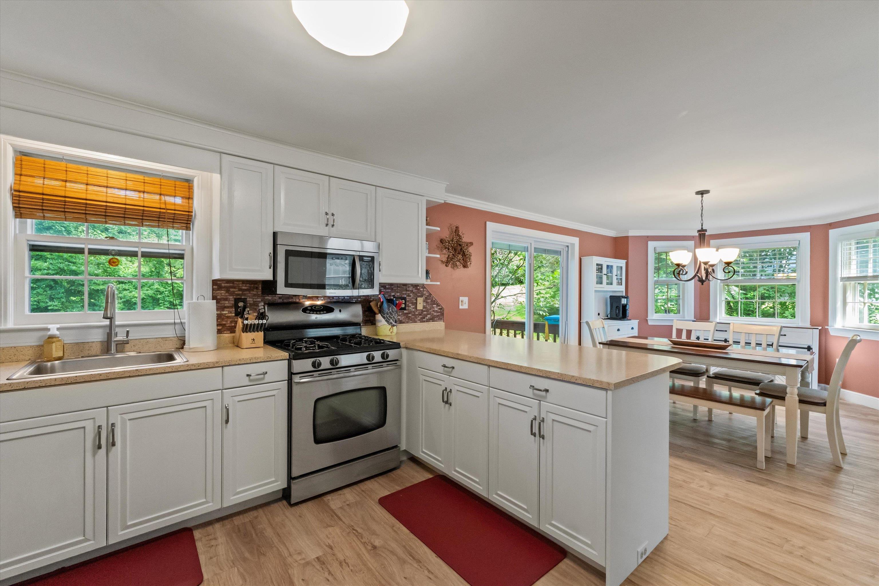 235 Winding Pond Road Londonderry, NH 03053 - Photo 8 of 48