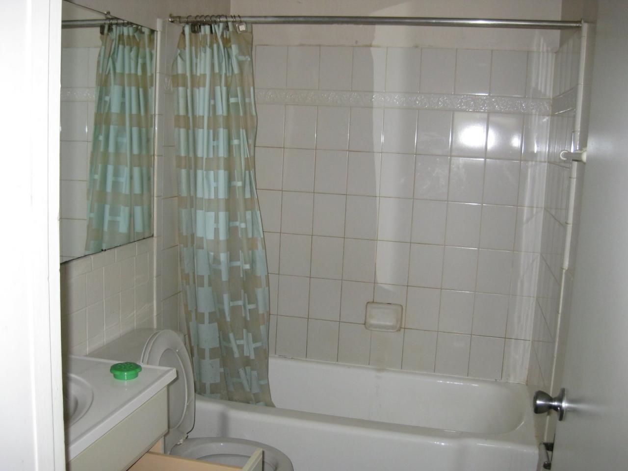 355 East Thomas Road, Unit 210 Phoenix, AZ 85012 - Photo 5 of 5 bath