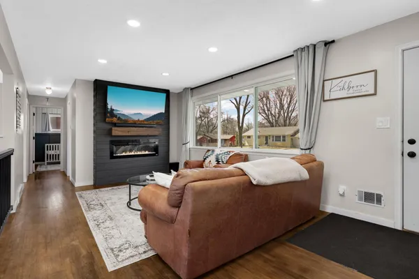 $289,000 | 1839 Walnut Street, Hastings, MN 55033