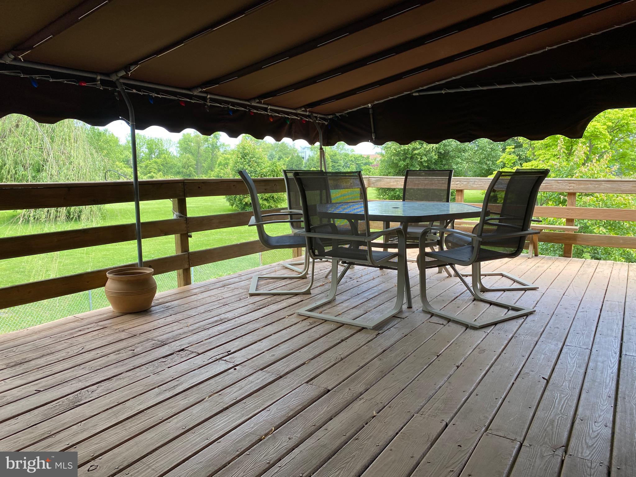 12420 Wyndom Road Philadelphia, PA 19154 - Photo 23 of 32 Rear deck