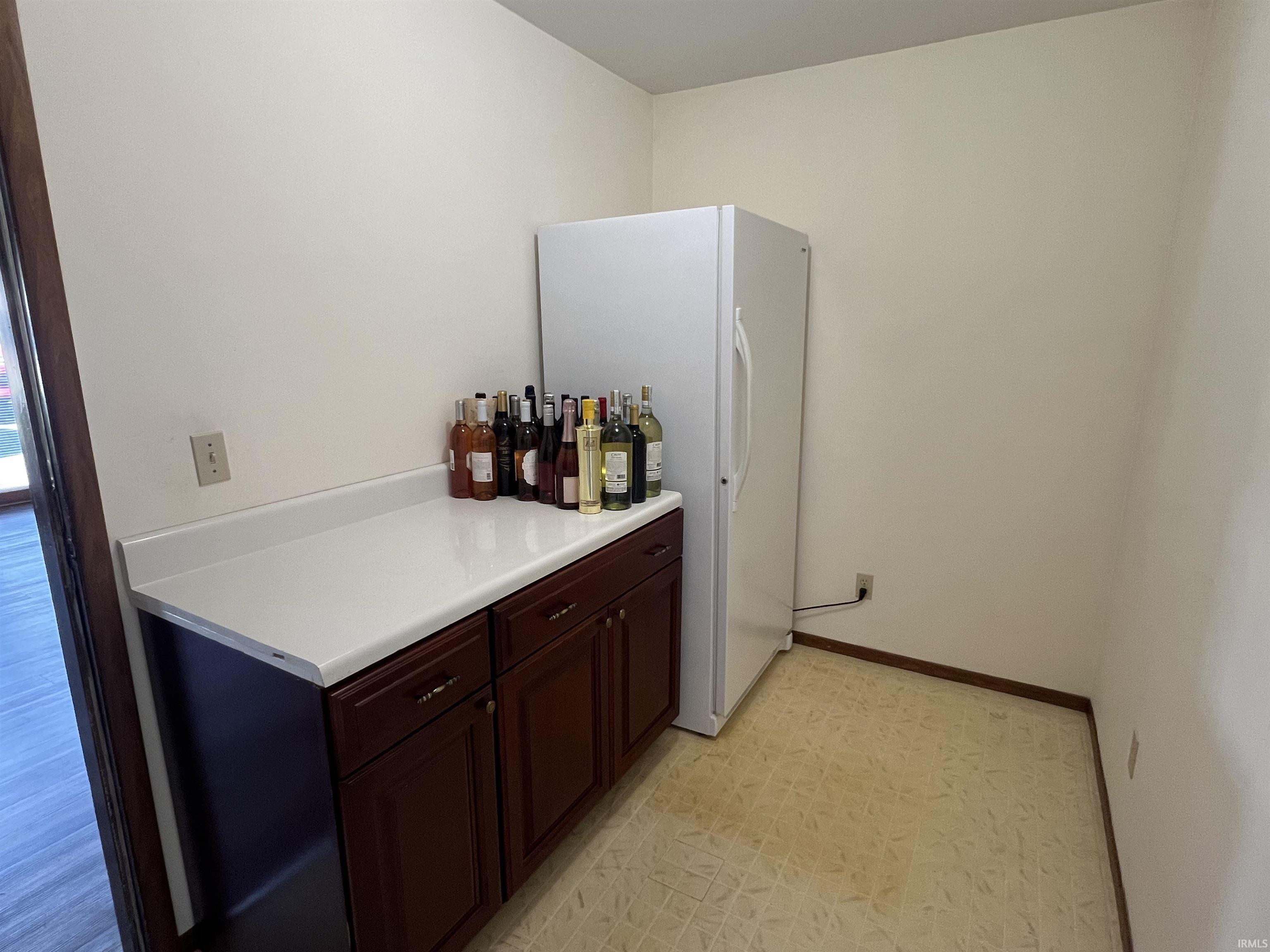 1818 Oak Street Linton, IN 47441 - Photo 7 of 17