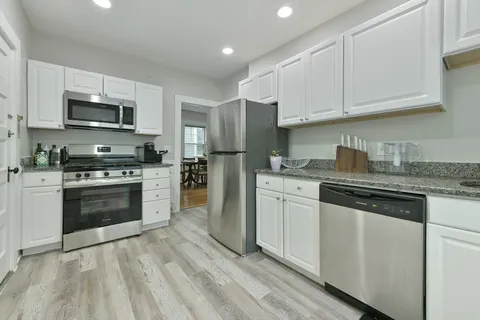 $749,000 | 6 Brewer Street, Unit 2, Cambridge, MA 02138