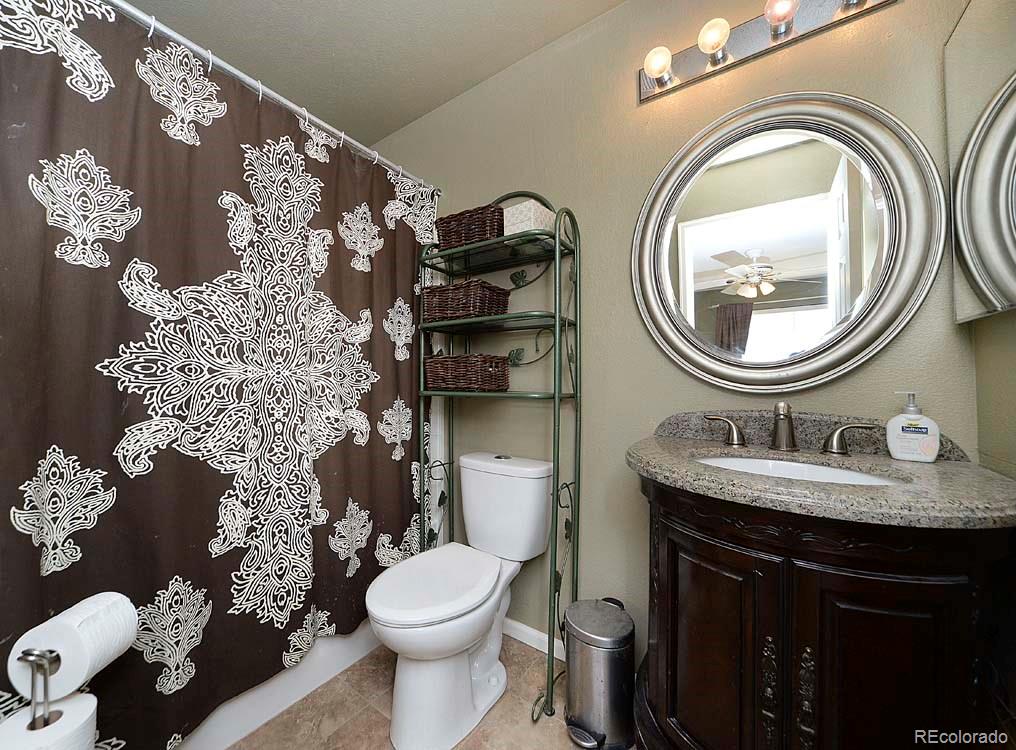 9870 Saybrook Street Highlands Ranch, CO 80126 - Photo 14 of 27 Gallery Image 14