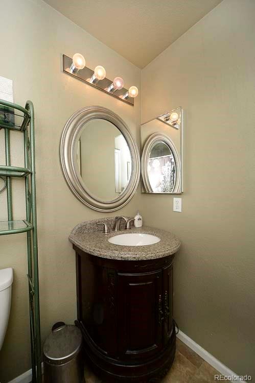 9870 Saybrook Street Highlands Ranch, CO 80126 - Photo 15 of 27 Gallery Image 15