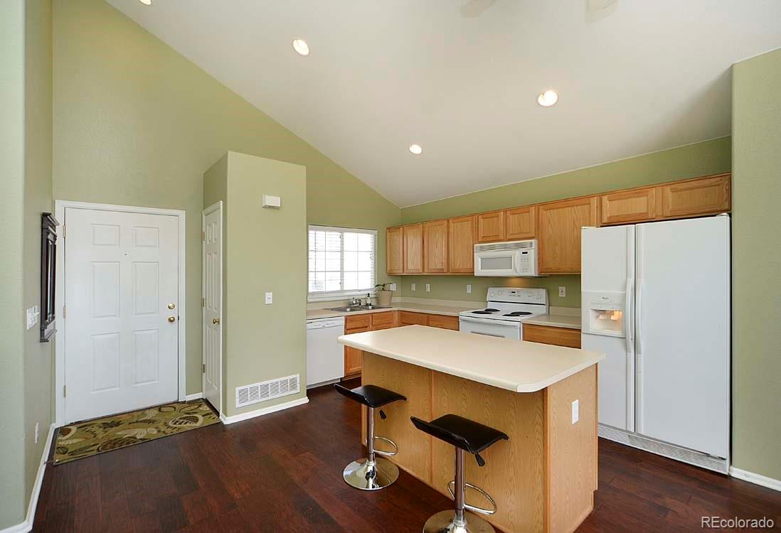 9870 Saybrook Street Highlands Ranch, CO 80126 - Photo 5 of 27 Gallery Image 5