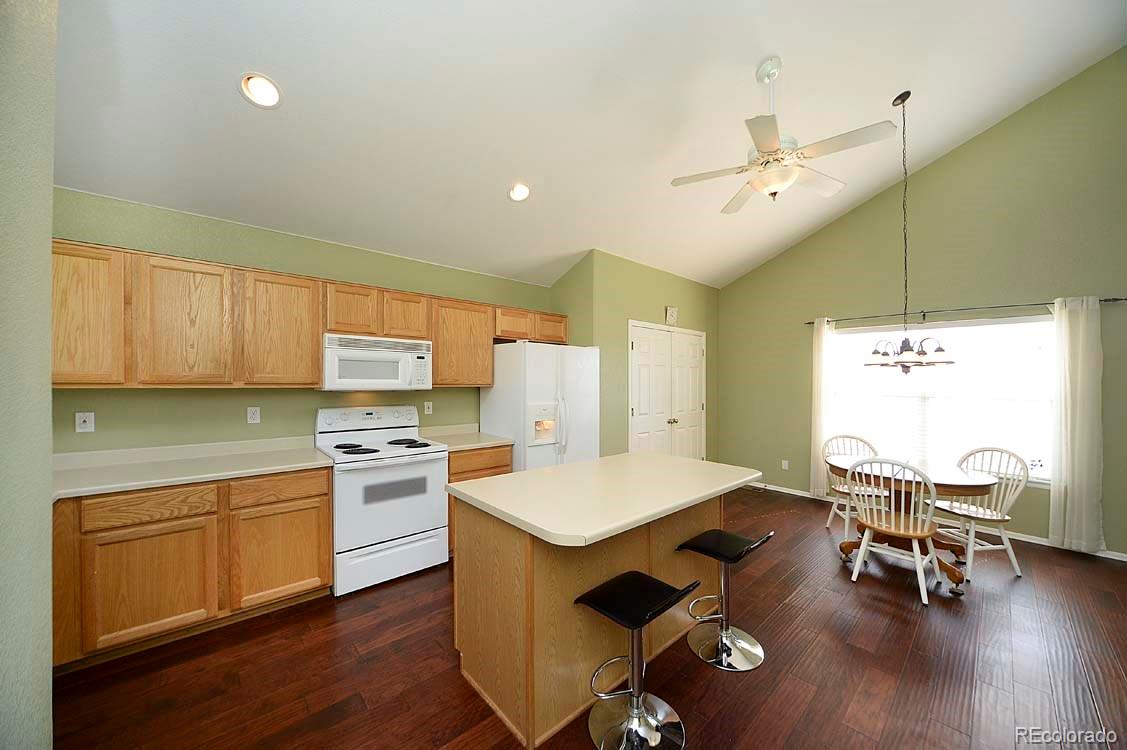 9870 Saybrook Street Highlands Ranch, CO 80126 - Photo 6 of 27 Gallery Image 6