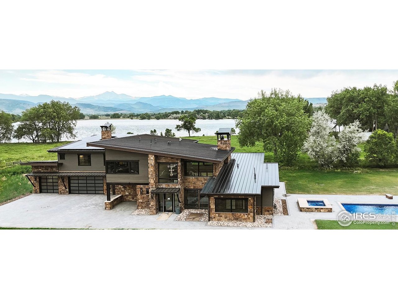 12357 North 75th Street Longmont, CO 80503 - Photo 4 of 49 an outdoor space with seating