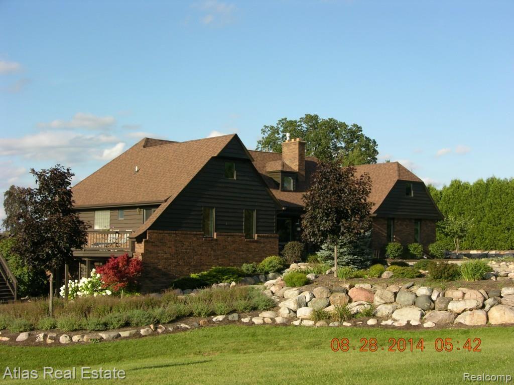 9327 East Bristol Road Davison, MI 48423 - Photo 4 of 54 DSCN9567.jpg