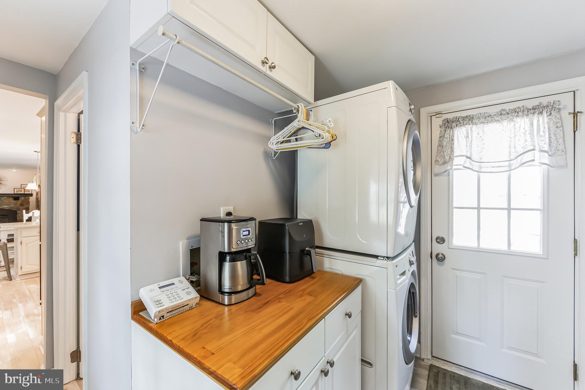 355 Peck Road Downingtown, PA 19335 - Photo 14 of 32 1st FL Laundry/Mud Room