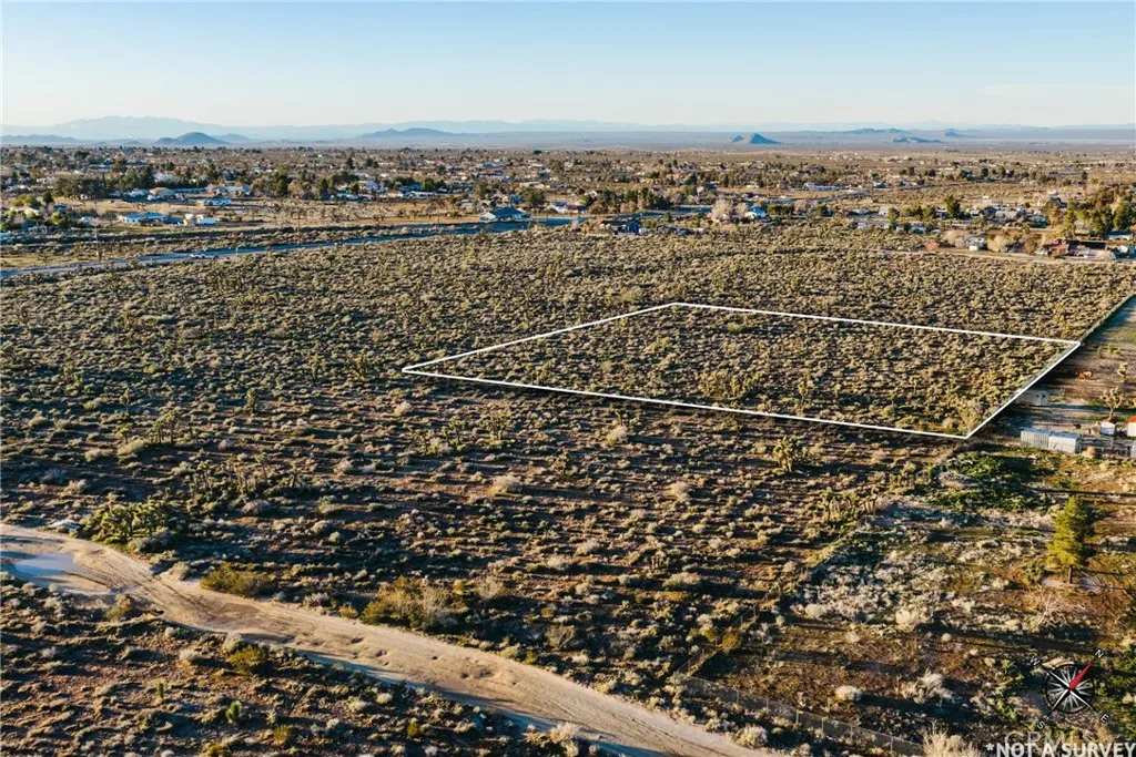 1 Rancho Road Phelan, CA 92371 - Photo 19 of 31 wooden view of a city
