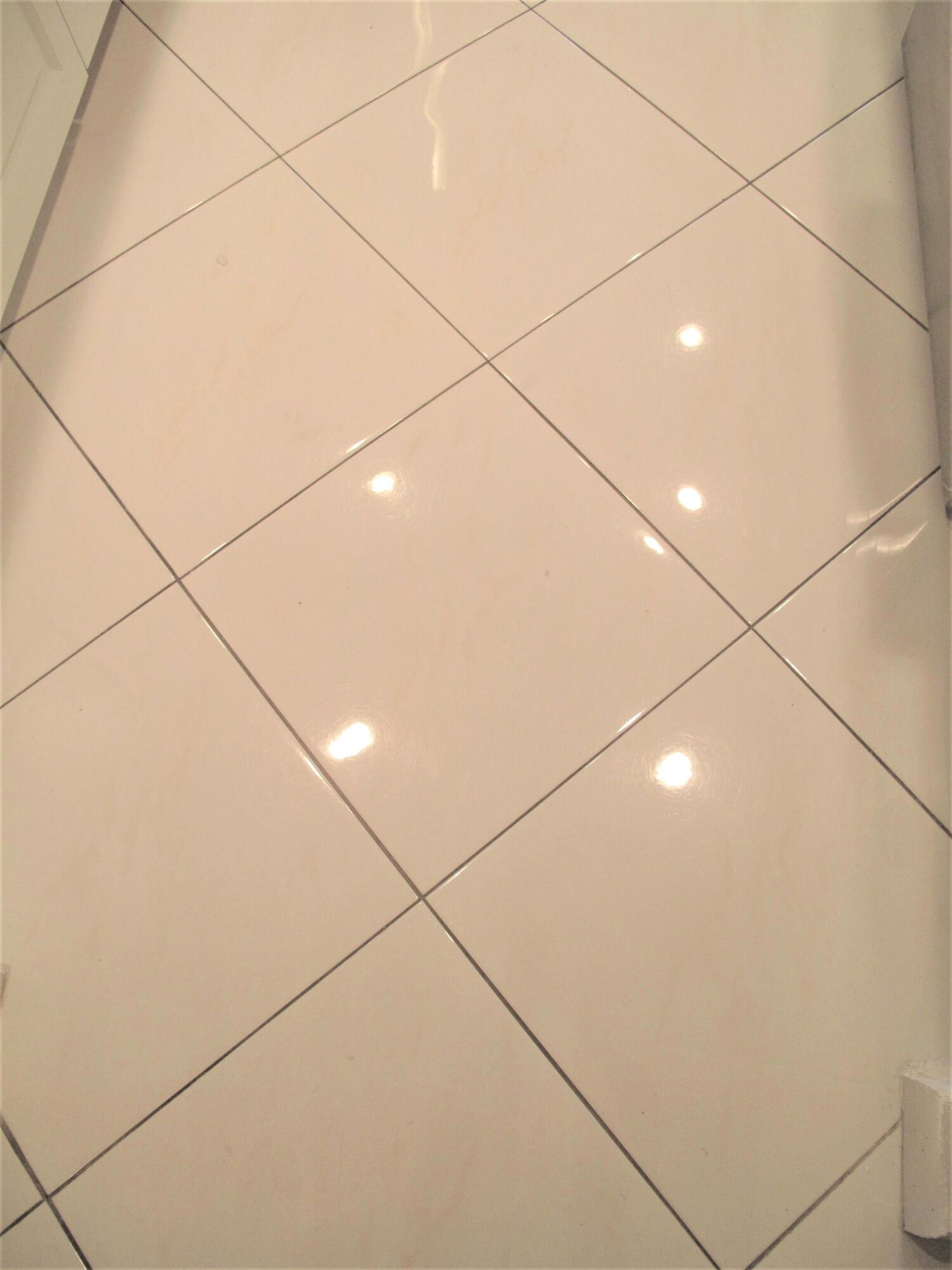5031 Nesting Way, Unit D Delray Beach, FL 33484 - Photo 15 of 35 Tile flooring