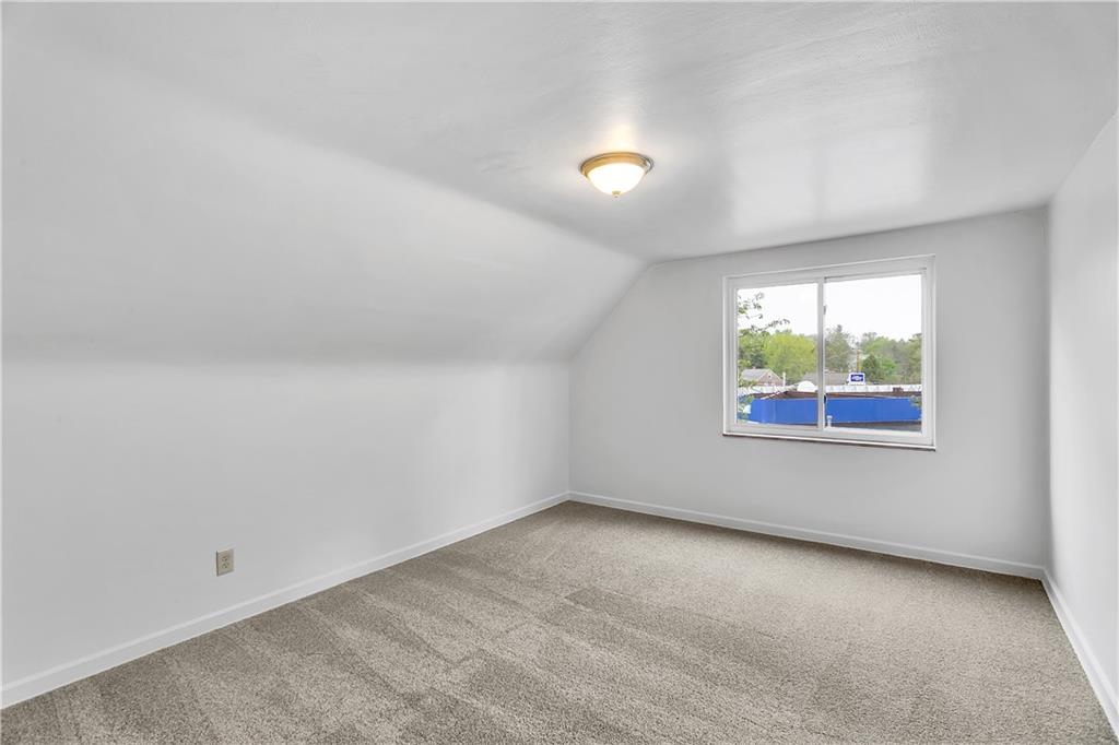 272 Hulton Road Verona, PA 15147 - Photo 16 of 25 Gallery Image 16