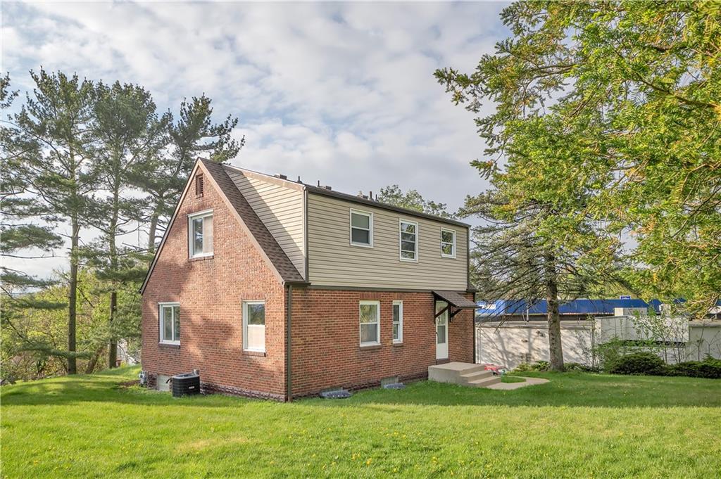 272 Hulton Road Verona, PA 15147 - Photo 22 of 25 Gallery Image 22
