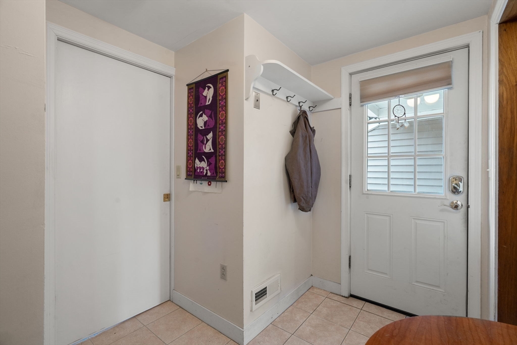13 Henley Road Acton, MA 01720 - Photo 13 of 25