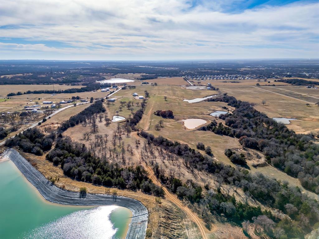 Tbd Tbd Tbd Tbd Cr-2690 Road Alvord, TX 76225 - Photo 7 of 20 a city view with ocean