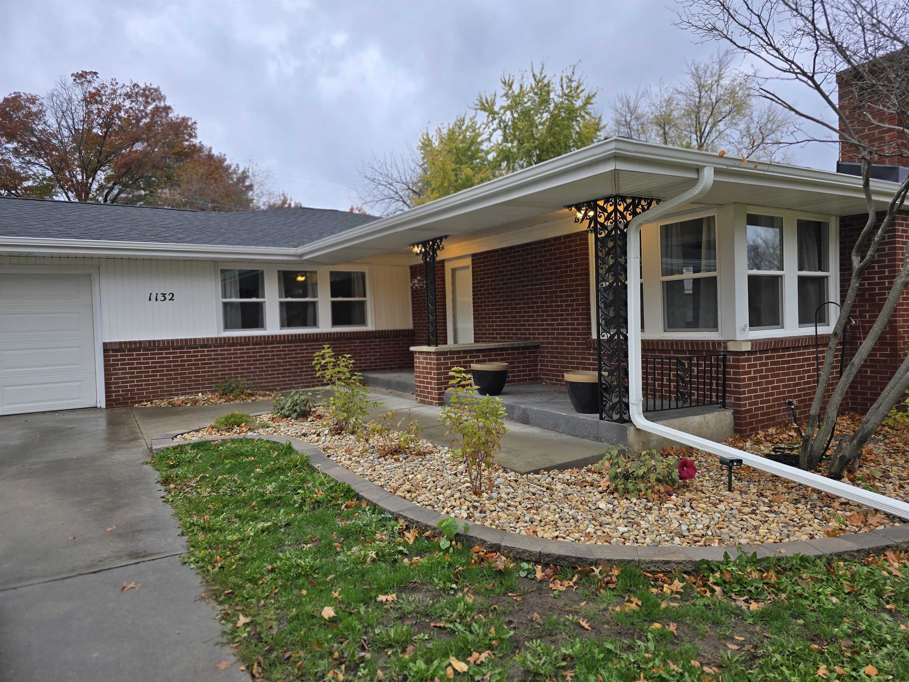 1132 Prestwick Parkway Rockford, IL 61107 - Photo 1 of 13