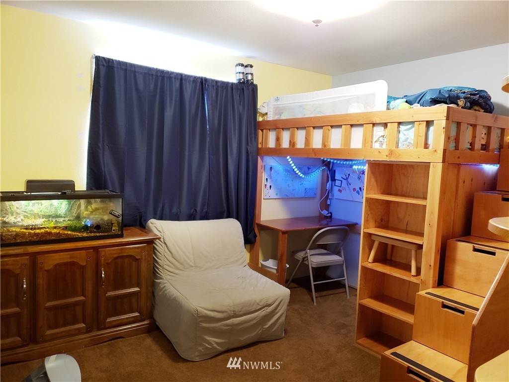 2516 Perry Avenue Bremerton, WA 98310 - Photo 15 of 20 Gallery Image 15