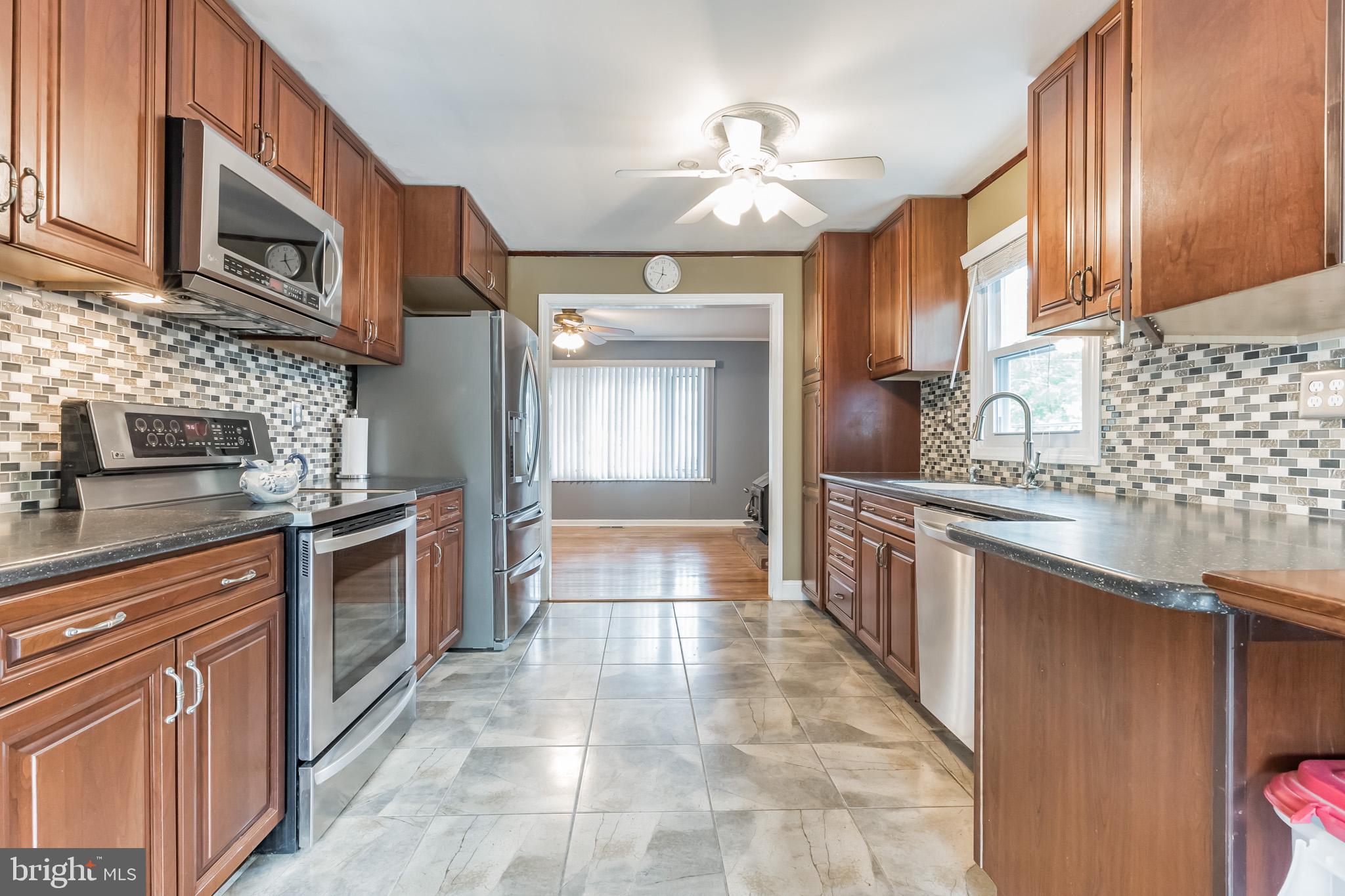 1179 Steamboat Road Shady Side, MD 20764 - Photo 9 of 28 Gallery Image 9