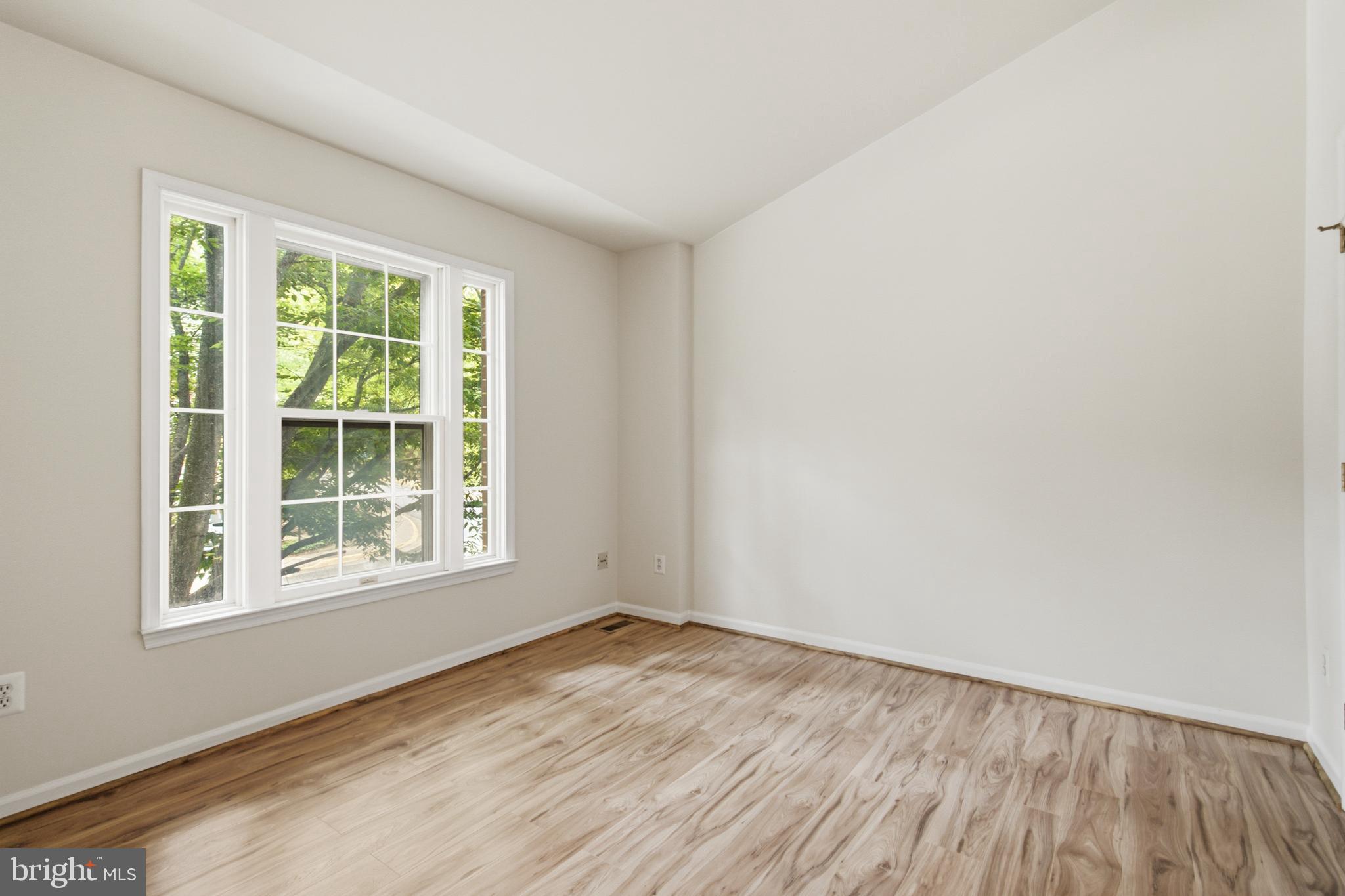6504 Hubbardton Way Springfield, VA 22150 - Photo 7 of 42 Gallery Image 7